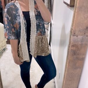 True Self Floral & crushed velvet boho cardigan size XLarge